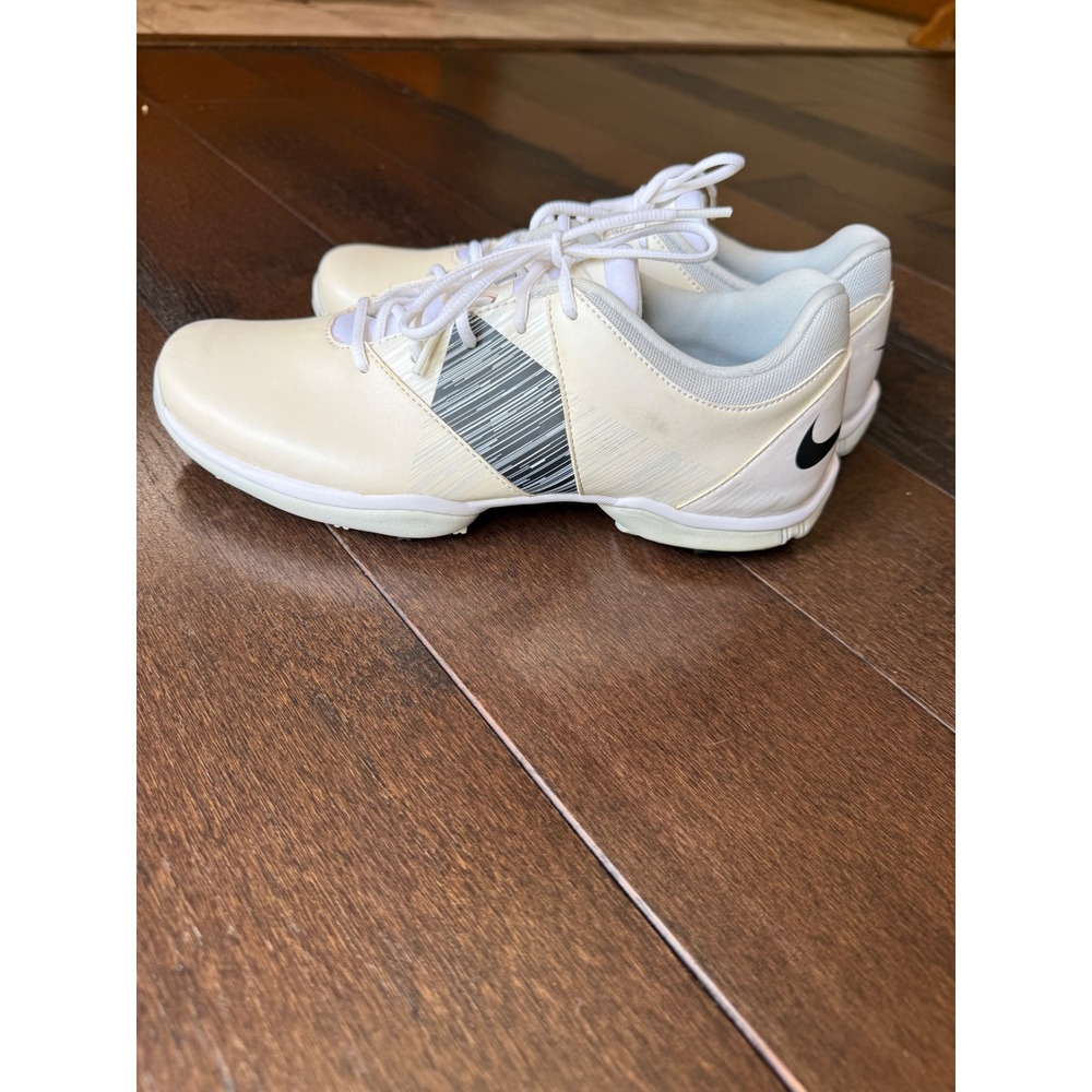 Nike delight V Classic Womens Golf Shoes Cream White Spiked 651997-100 Size
